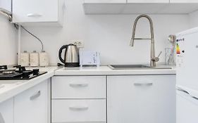 Blue-Line-Apartment-Unirii